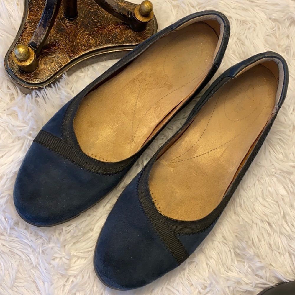 Clarks Artisan Daelyn Blue Sz 7 Slip Ons
